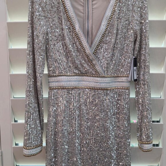 NWT Guess Sequined Cocktail Party Dress Silver/Gold Women's XS Lined, V-Neck! - Picture 1 of 16